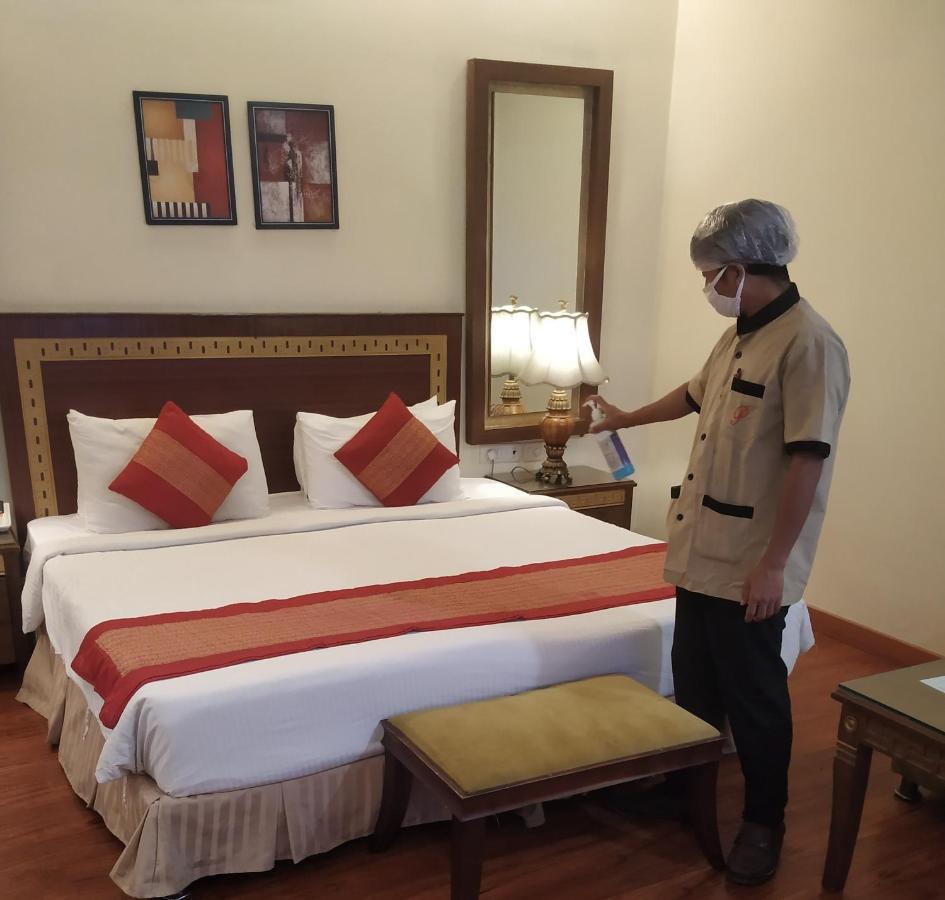 Hotel Picasso Paschim Vihar Delhi - Couple Friendly Local Ids Accepted Exteriér fotografie