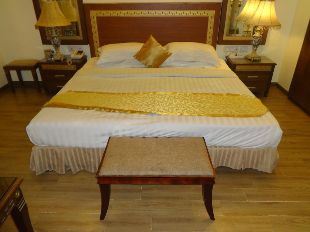 Hotel Picasso Paschim Vihar Delhi - Couple Friendly Local Ids Accepted Pokoj fotografie