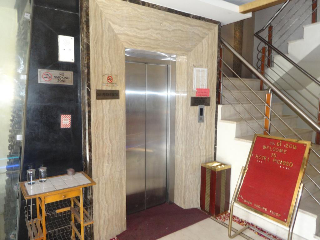 Hotel Picasso Paschim Vihar Delhi - Couple Friendly Local Ids Accepted Exteriér fotografie