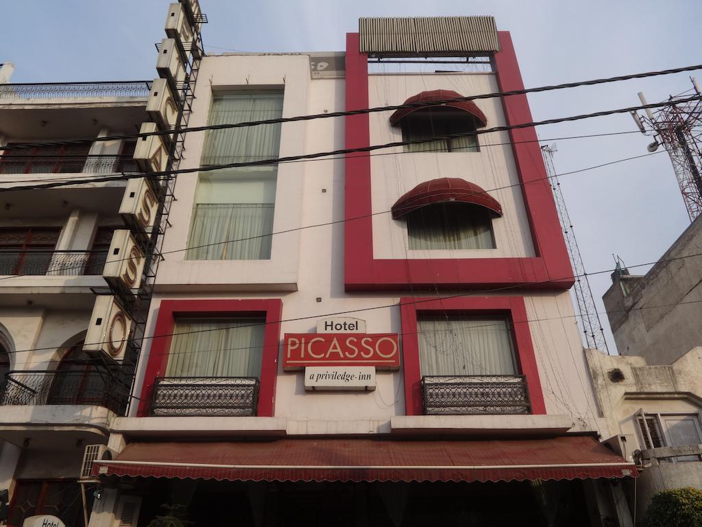 Hotel Picasso Paschim Vihar Delhi - Couple Friendly Local Ids Accepted Exteriér fotografie