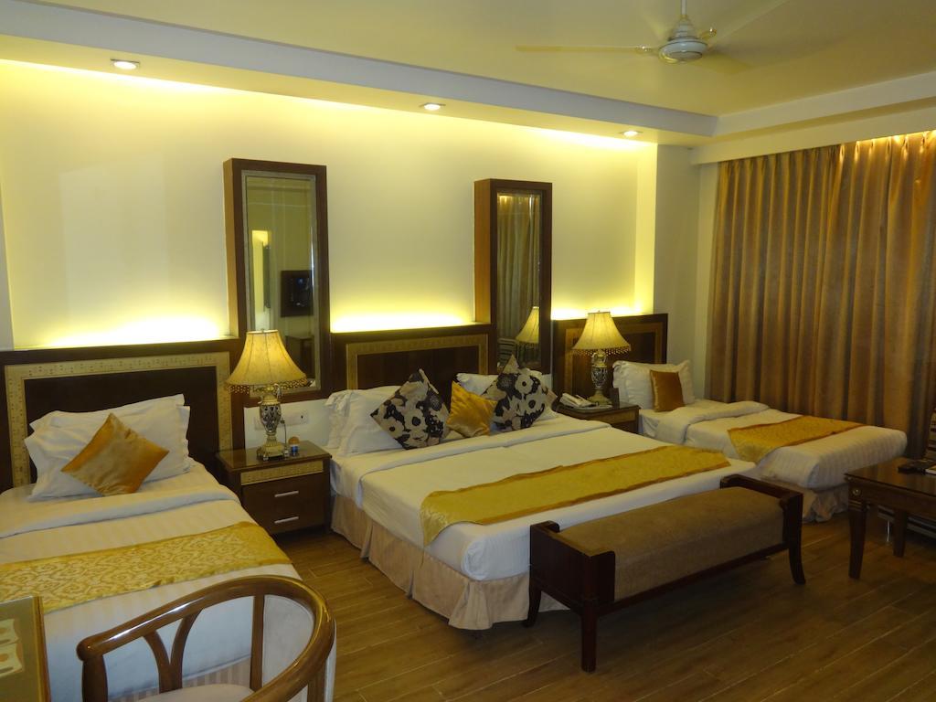 Hotel Picasso Paschim Vihar Delhi - Couple Friendly Local Ids Accepted Exteriér fotografie