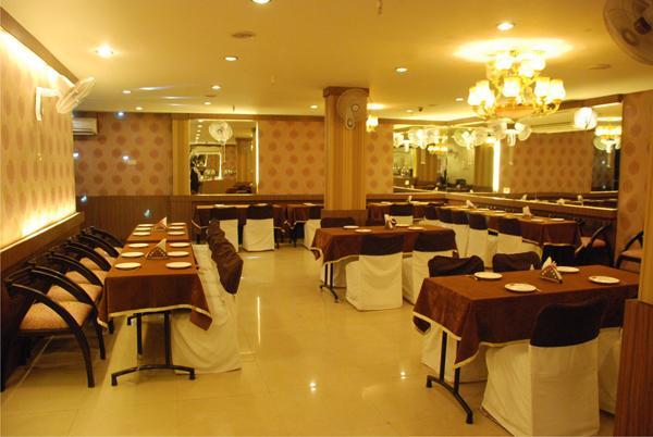 Hotel Picasso Paschim Vihar Delhi - Couple Friendly Local Ids Accepted Exteriér fotografie