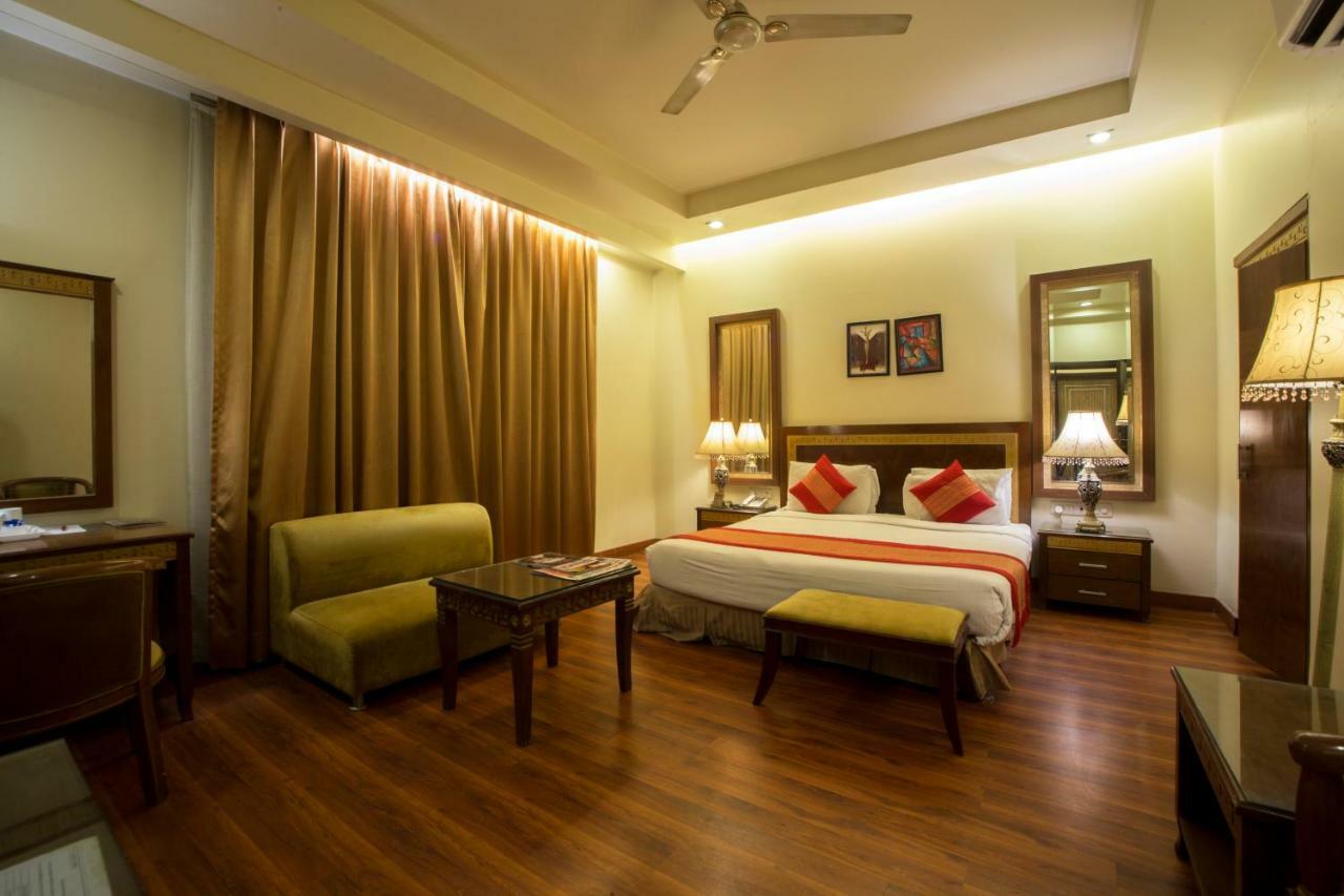Hotel Picasso Paschim Vihar Delhi - Couple Friendly Local Ids Accepted Exteriér fotografie