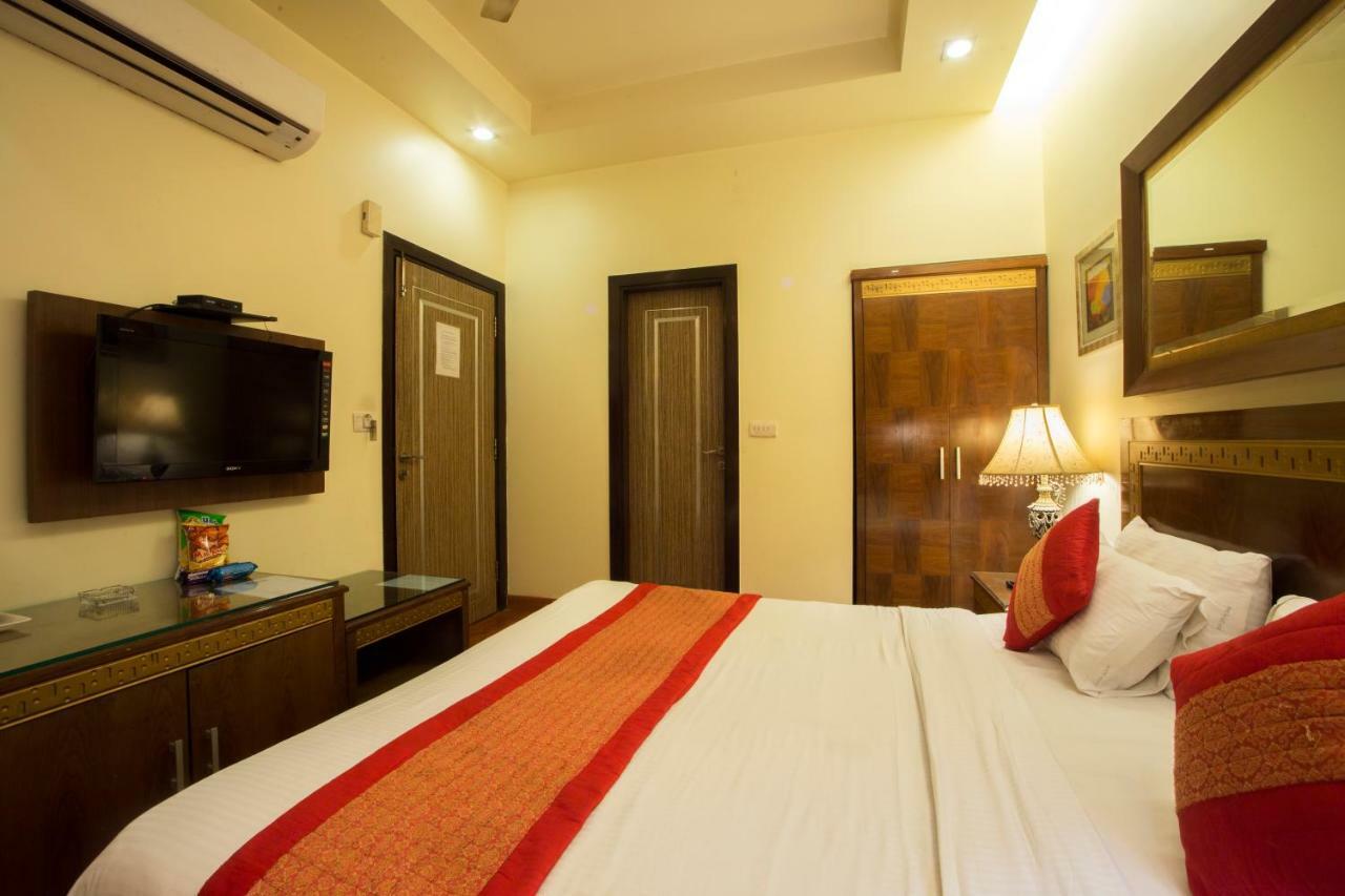 Hotel Picasso Paschim Vihar Delhi - Couple Friendly Local Ids Accepted Exteriér fotografie