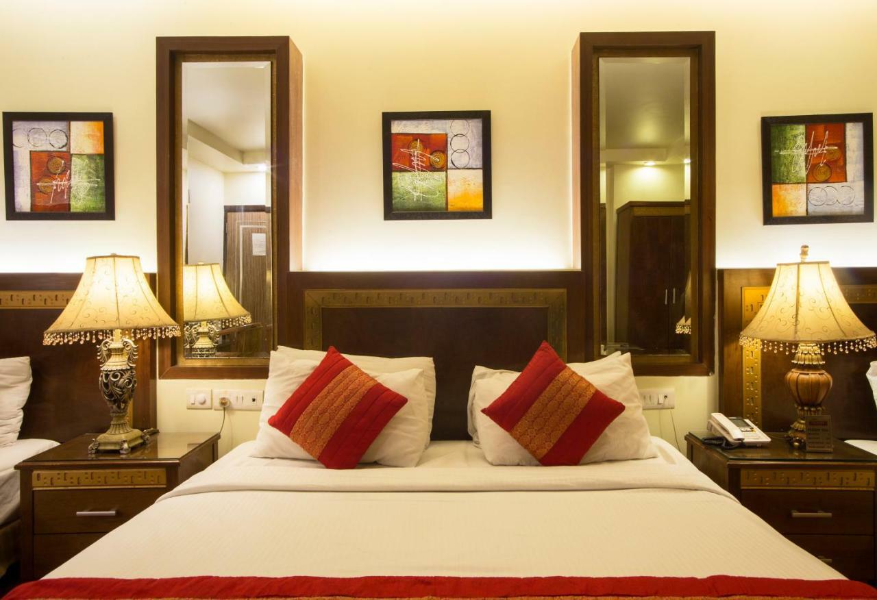 Hotel Picasso Paschim Vihar Delhi - Couple Friendly Local Ids Accepted Exteriér fotografie